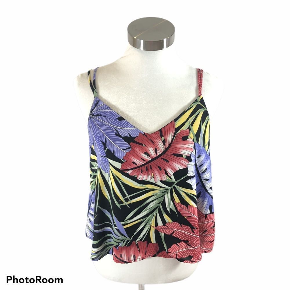 NWOT Peach Love California cropped Floral‎ Tank med